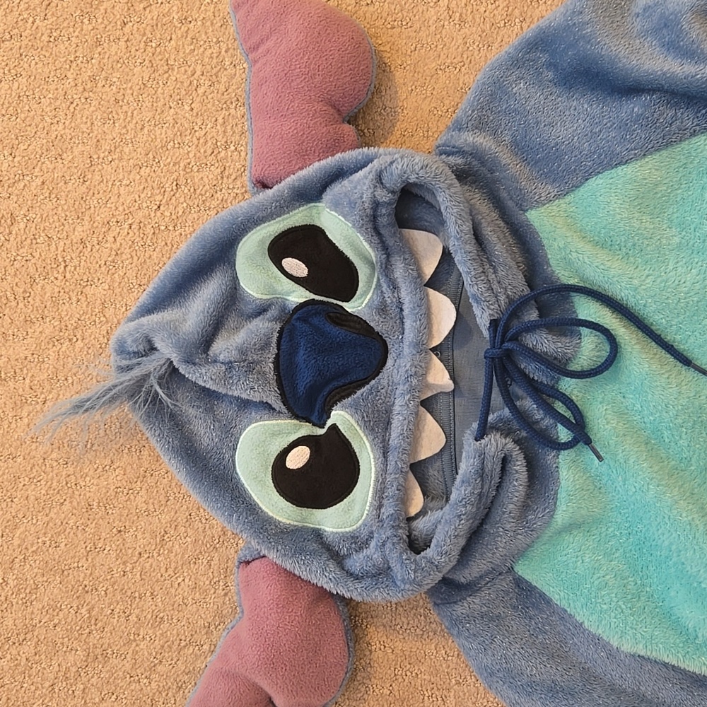 DISNEY'S STITCH Hoodie Lounger - Picture 3 of 6